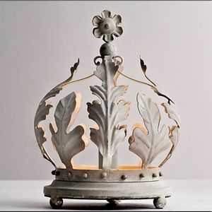 Antique crown accent lamps